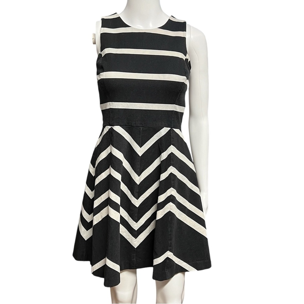 Banana Republic - Womens Striped Dress Sz. 8